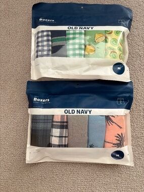 Old Navy Mens Medium  Boxer Shorts  5 pack ea. 2 packages with 10 pair total
